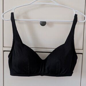 Roxy bikini top size lg
